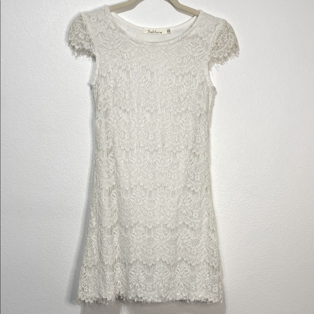 Solitaire White Lace Mini Dress Size X-Small PTP 14”-16” EUC